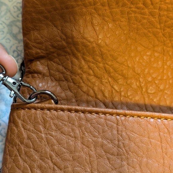 Moda Luxe Melodie Tan Faux Leather Crossbody Clutch - Picture 9 of 11